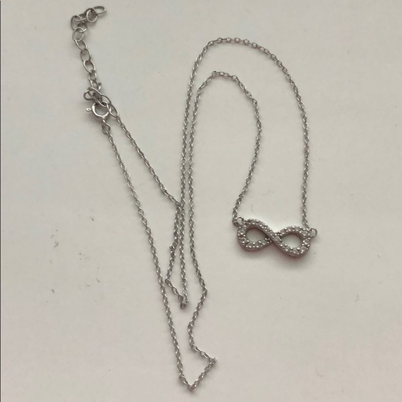 Infinity necklace - Picture 2 of 2